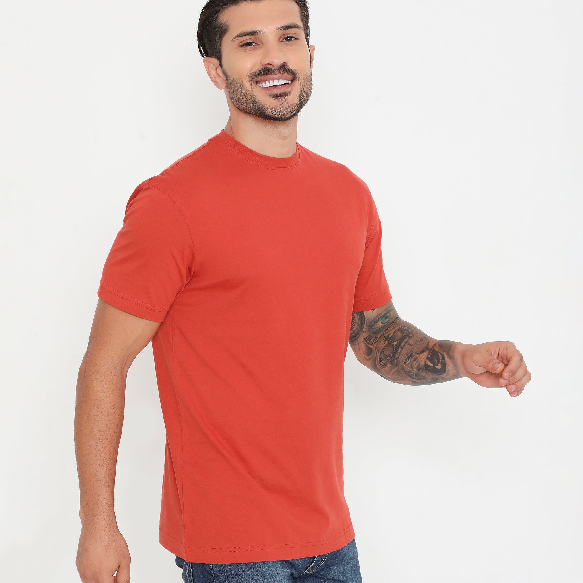 Men Solid Rust Leisurewear Essential Cotton Tee - 004