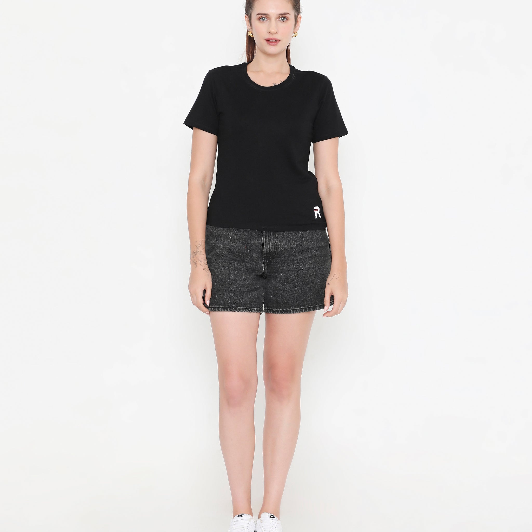 Women Solid Black Round Neck Cotton T-Shirt - 001